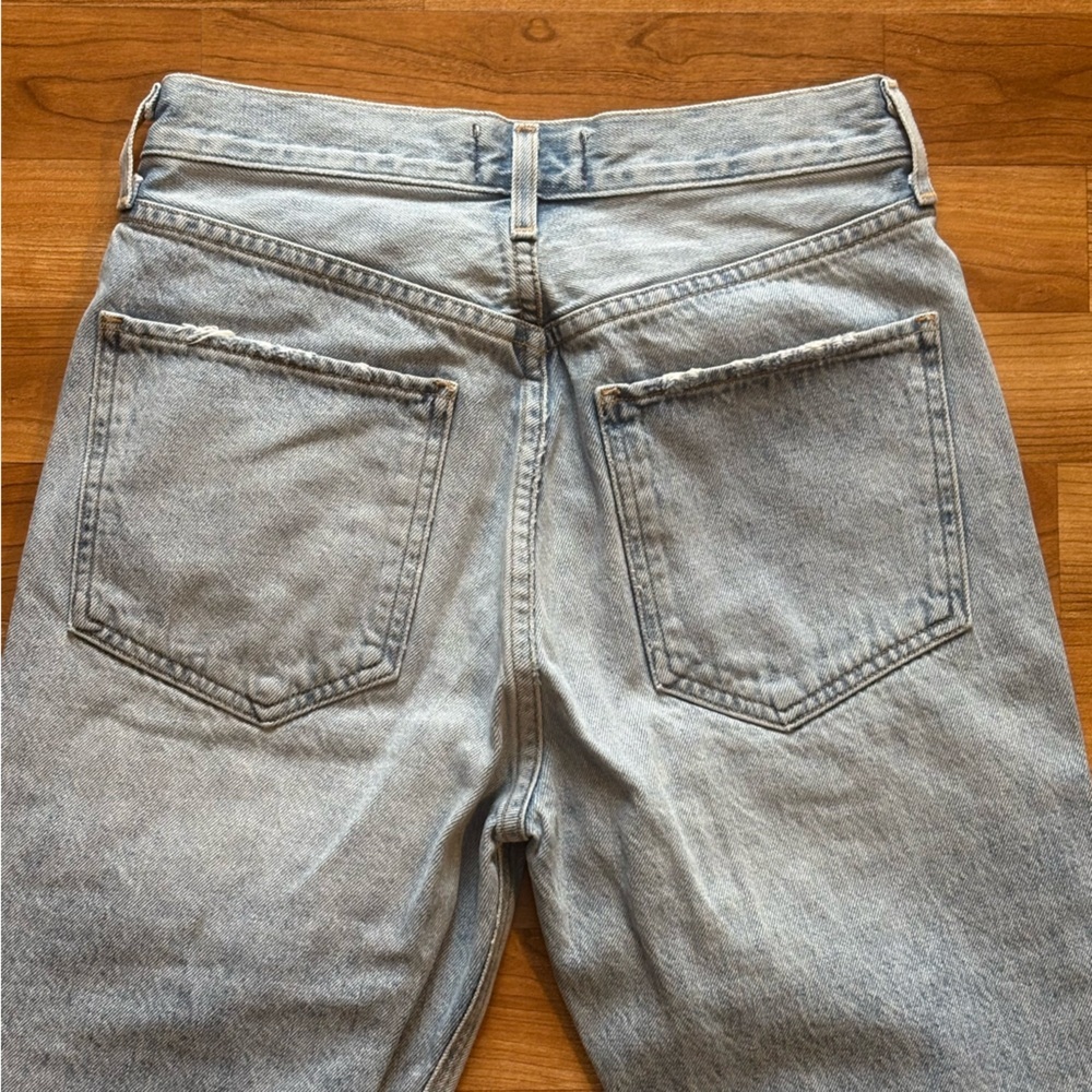 Agolde Riley High Rise Crop Jeans Womens 26 Light Wash Knee Rip - Picture 8 of 12